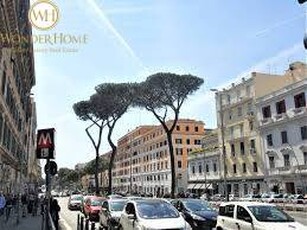 Locale commerciale in vendita a Roma