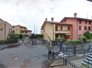 Monolocale in Via Brughiere 21, Terno d'Isola, 1 bagno, garage, 71 m²