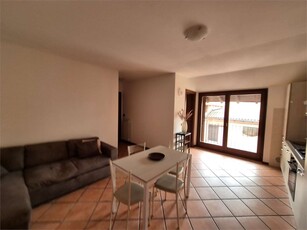 Monolocale in Via Mazzini, Lomazzo, 1 bagno, garage, arredato, 43 m²