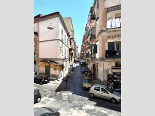 Negozio in Vendita a Napoli, 130'000€, 160 m²