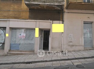 Negozio/Locale commerciale in Affitto in a Ragusa