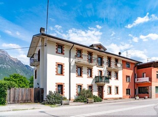 Palazzina commerciale in vendita a Belluno