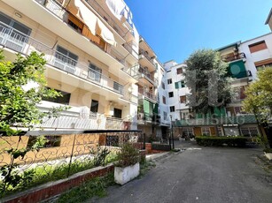 Quadrilocale in vendita a Pozzuoli