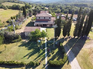 Rustico casale in vendita a Monteverdi Marittimo Pisa