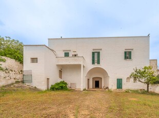 Rustico con terrazzo a Ostuni