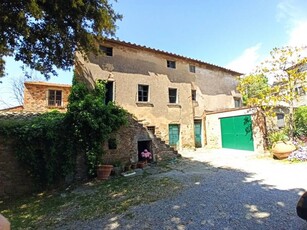 Rustico in Vendita a Cortona Ossaia