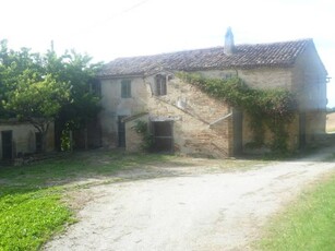 Rustico in vendita a San Costanzo