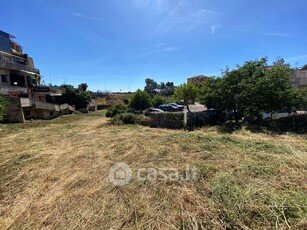 Terreno edificabile in Affitto in Via Campi Flegrei a Pozzuoli