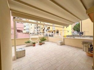 Trilocale a Termoli, 2 bagni, arredato, 84 m², piano rialzato