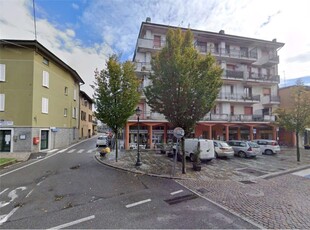 Trilocale in Piazza 7 Martiri 7, Terno d'Isola, 1 bagno, garage, 81 m²