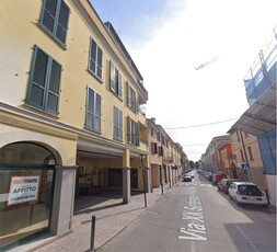 Trilocale in Via XX Settembre 9, Rovato, 1 bagno, garage, 180 m²