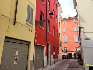 Trilocale ristrutturato in borgo sant'antonio 8, Parma