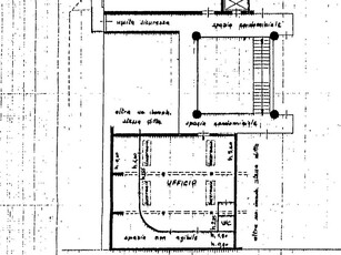 Ufficio in Affitto a Massa, 700€, 65 m²