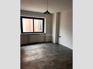 Ufficio in Affitto a Pescara, zona Piazza Salotto, 600€, 60 m²