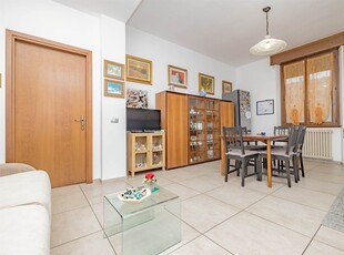 Villa a Canonica d'Adda, 6 locali, 3 bagni, giardino privato, 160 m²