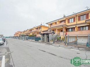 Villa a Schiera con Giardino Privato e box doppio