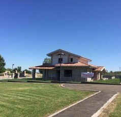 Villa a schiera in vendita a Castelvetro Di Modena