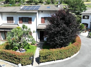 Villa a schiera in vendita a Montjovet Aosta