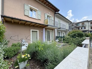Villa a schiera in Via Fossadelli 19, Monticelli Brusati, 5 locali
