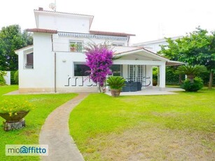 Villa arredata con terrazzo Fiumicino