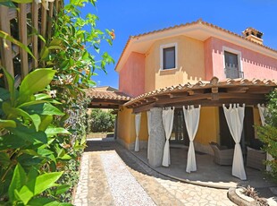 Villa bifamiliare in vendita a Villasimius Sud Sardegna