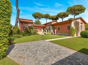 Villa in affitto a Forte Dei Marmi