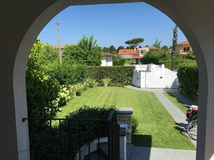 Villa in affitto a Forte Dei Marmi