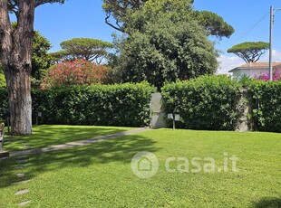 Villa in Affitto in Via Belmonte Calabro a Fiumicino