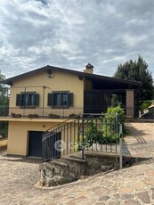 Villa in Affitto in Via dei Piscari a Lanuvio