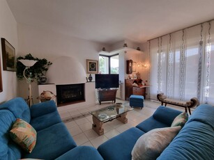 Villa in vendita a Borgonovo Val Tidone Piacenza