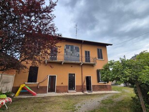 Villa in vendita a Busto Arsizio