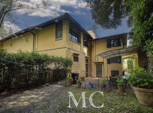 Villa in vendita a Firenze Serpiolle