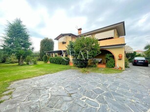 Villa in vendita a Forte Dei Marmi