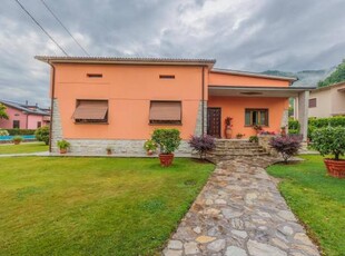 Villa in vendita a Gallicano