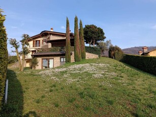 Villa in vendita a Grumello Del Monte