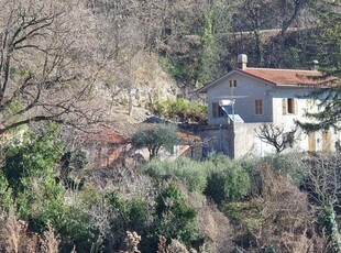 Villa in vendita a Montefelcino