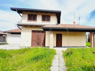 Villa in vendita a Mortara Pavia