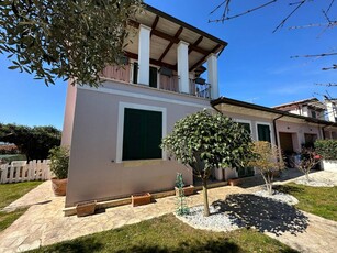 Villa in vendita a Mosciano Sant'Angelo