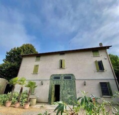 Villa in vendita a Reggio Emilia