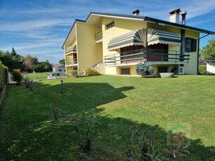 Villa in Vendita a Ruda Perteole