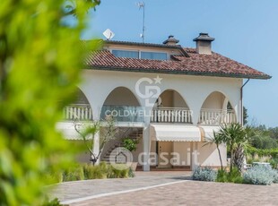 Villa in Vendita in Via Panoramica 2 a Rimini