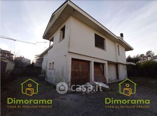 Villa in Vendita in Via Tofane 11 a Treviso