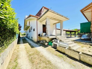 Villa in Via Ponte La Fontana, Frosinone, 5 locali, 2 bagni, 100 m²