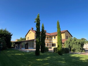 Villa singola in Via Gentile, San Paolo Solbrito, 11 locali, 3 bagni