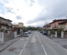 Villetta bifamiliare in Via M. Cerutti 84, Lonato del Garda, 4 locali