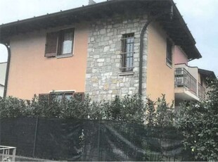 Villetta bifamiliare in Via M. Cerutti 84, Lonato del Garda, 4 locali