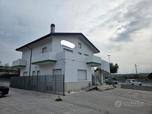 Villetta uso ufficio Zona Industriale Termoli (CB)