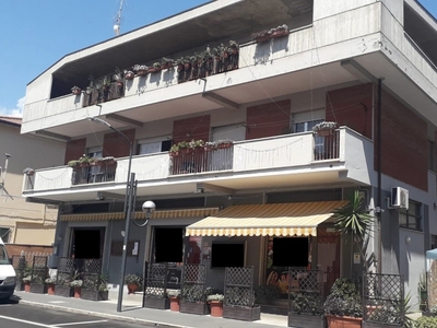Stabile/Palazzo in vendita a Alba Adriatica