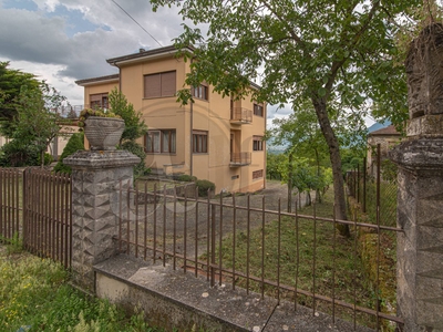 Villa con terrazzo a Casalvieri