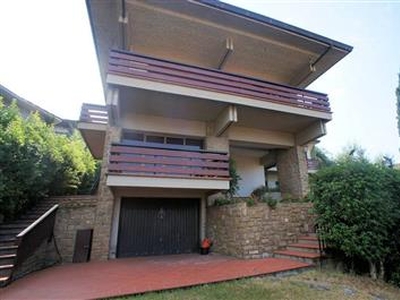 Villa in Vendita a 890.000€
